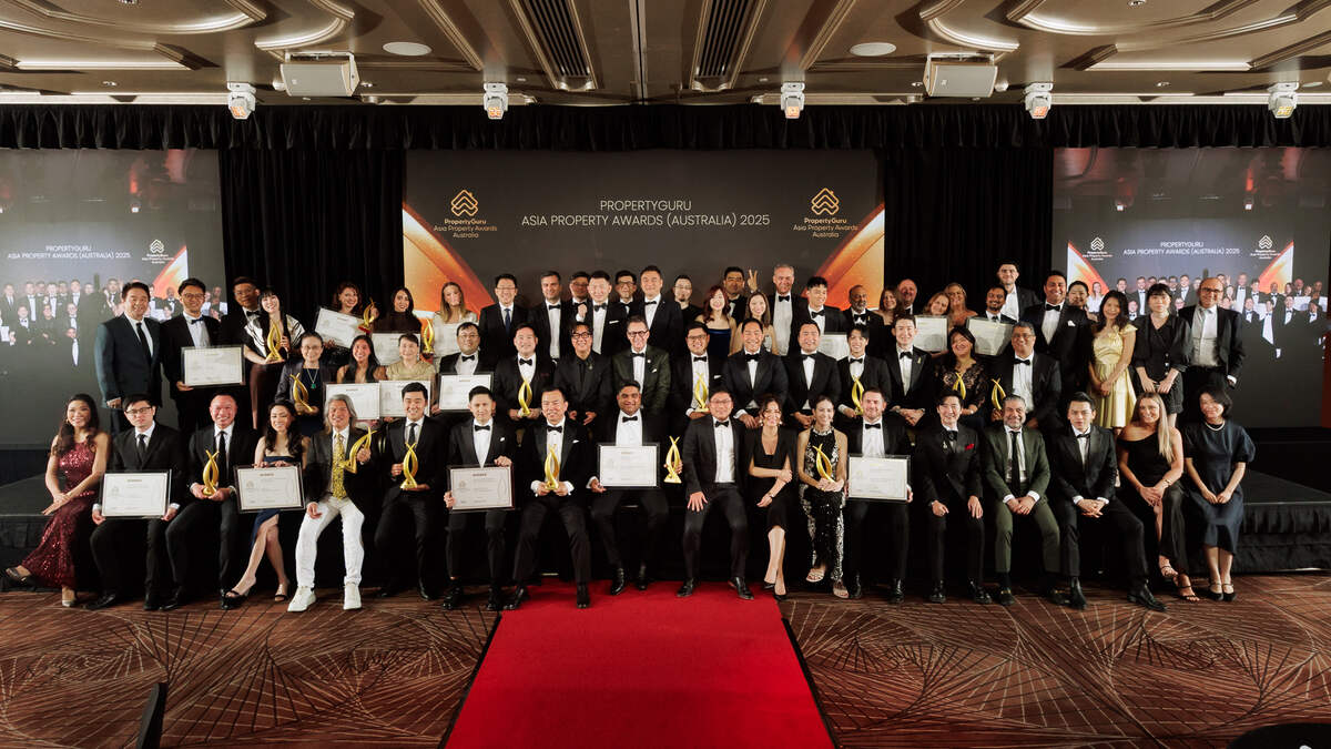 APA-AUS 2025 Group Main Photo 1.jpg